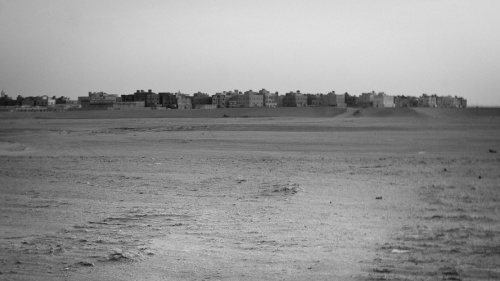 Cidade em construção perto de Camp Doha